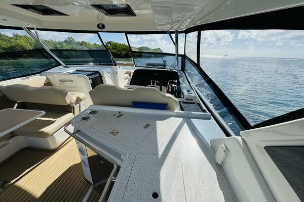 Island Jewel 36ft Aquila Yacht For Sale