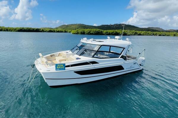 Island Jewel 36ft Aquila Yacht For Sale