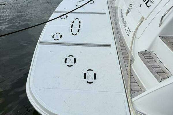 Sea Ray 610 Sundancer Yacht For Sale