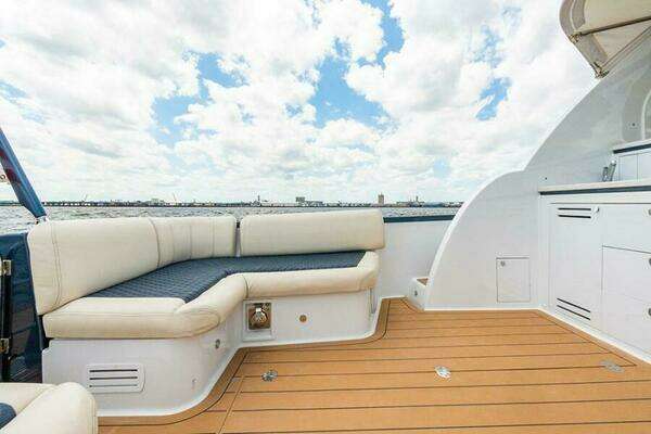 Palm Beach Motor Yachts GT50 Yacht For Sale