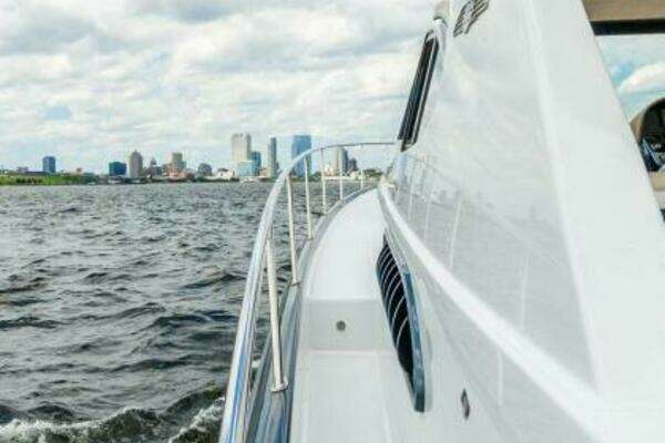 Palm Beach Motor Yachts GT50 Yacht For Sale