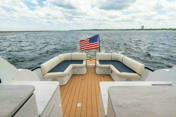 Palm Beach Motor Yachts GT50 Yacht For Sale