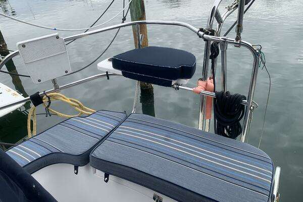 Hunter 45DS Yacht For Sale