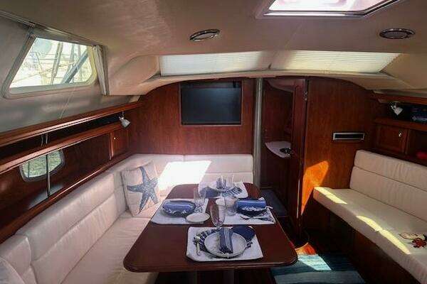 Hunter 45DS Yacht For Sale