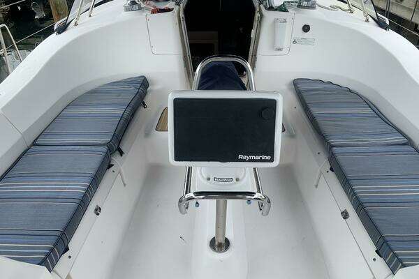 Hunter 45DS Yacht For Sale