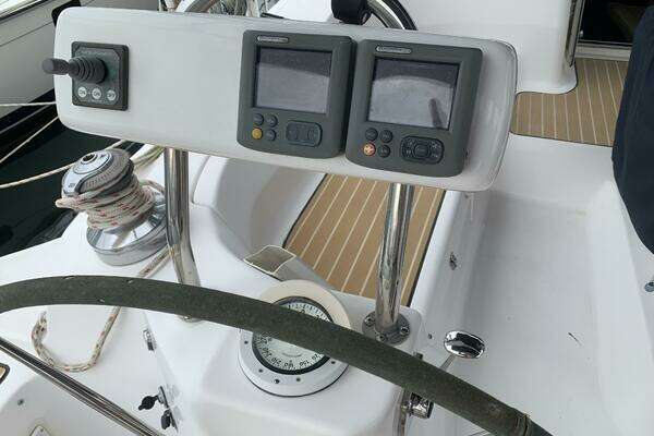 Hunter 45DS Yacht For Sale