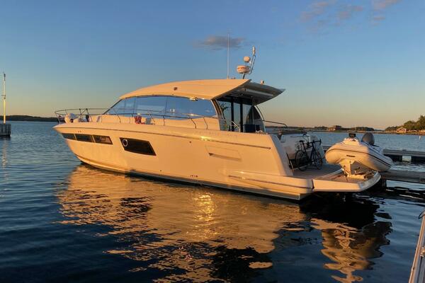 Top Nach 50ft Prestige Yacht For Sale