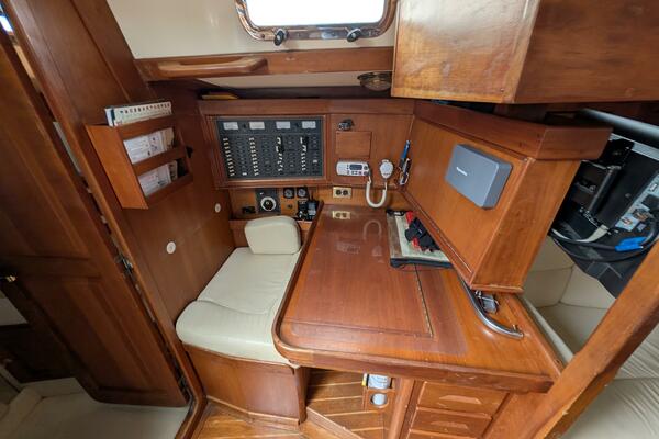 Thistle 37ft Tartan Yacht For Sale