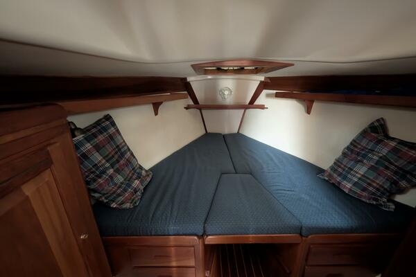 Thistle 37ft Tartan Yacht For Sale