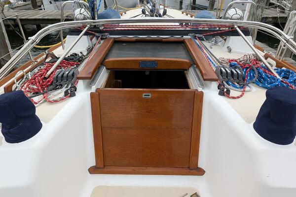 Thistle 37ft Tartan Yacht For Sale