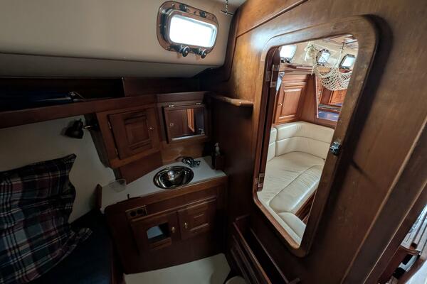 Thistle 37ft Tartan Yacht For Sale