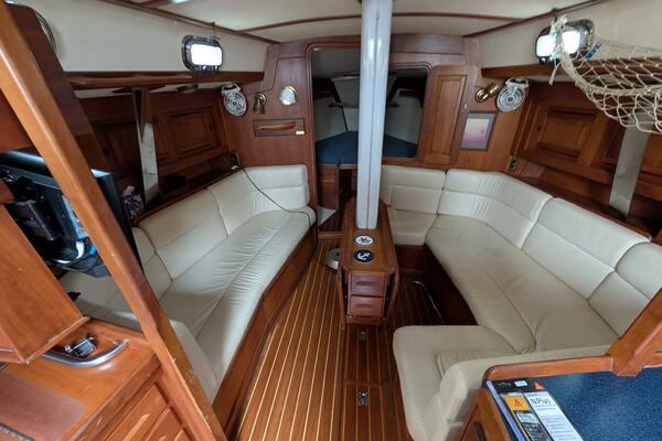 Thistle 37ft Tartan Yacht For Sale