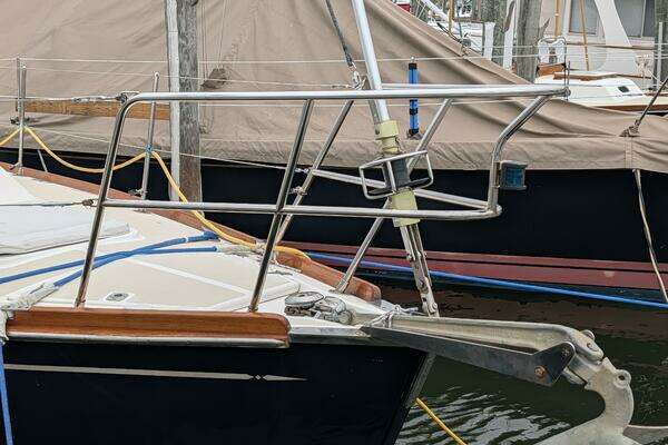 Photo of the 2001 Tartan 3700 "Thistle"