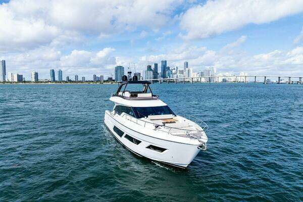 Ferretti Yachts 720 Yacht For Sale