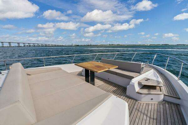 Ferretti Yachts 720 Yacht For Sale