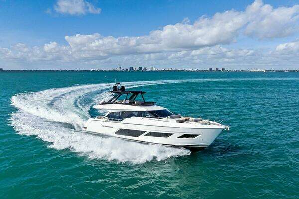 Ferretti Yachts 720 Yacht For Sale