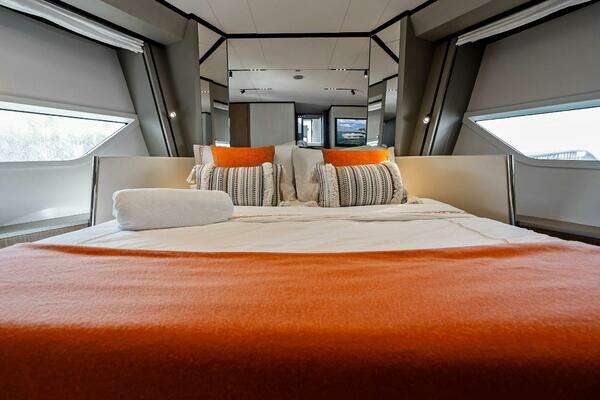 Ferretti Yachts 720 Yacht For Sale