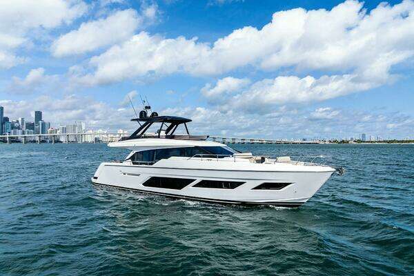 2024 Ferretti Yachts 72