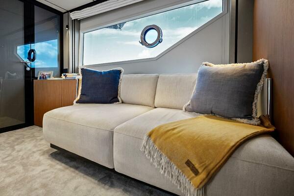 SANTA MARIA 72ft Ferretti Yachts Yacht For Sale