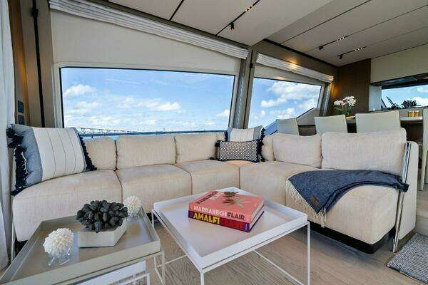 Ferretti Yachts 720 Yacht For Sale