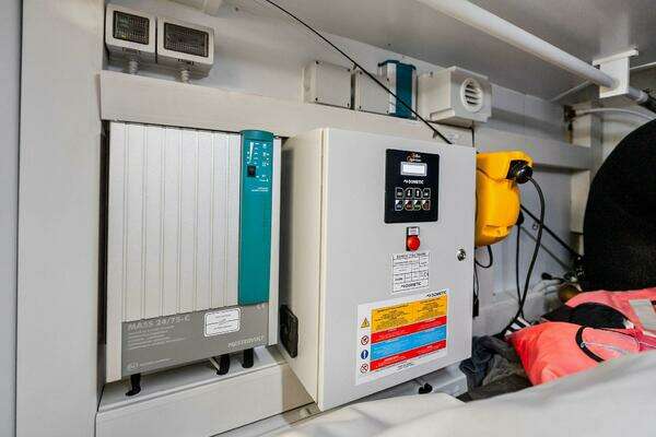 Ferretti Yachts 720 Yacht For Sale