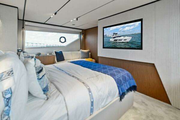 Ferretti Yachts 720 Yacht For Sale