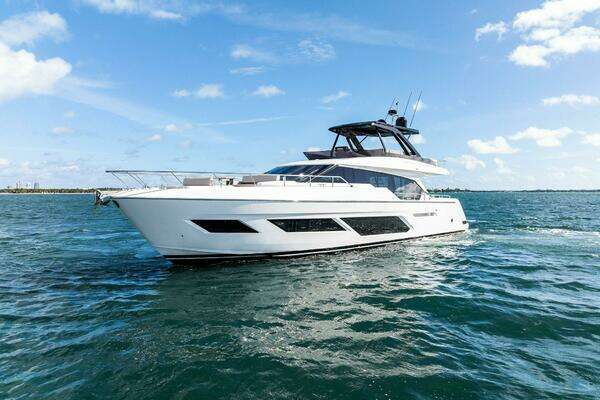 Ferretti Yachts 720 Yacht For Sale