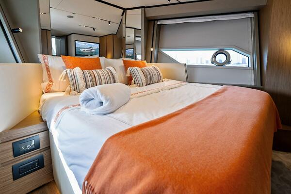 SANTA MARIA 72ft Ferretti Yachts Yacht For Sale