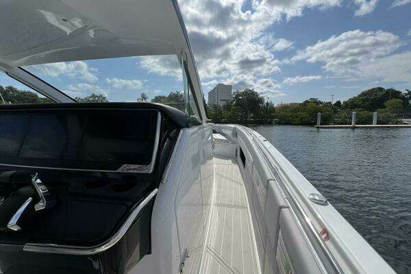 Cigarette NightHawk Yacht For Sale