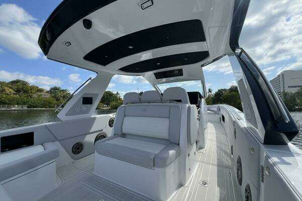 Cigarette NightHawk Yacht For Sale