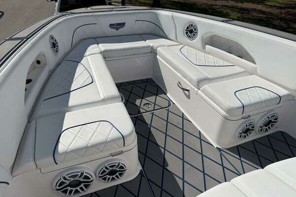 Deep Impact 399 Sport Yacht For Sale