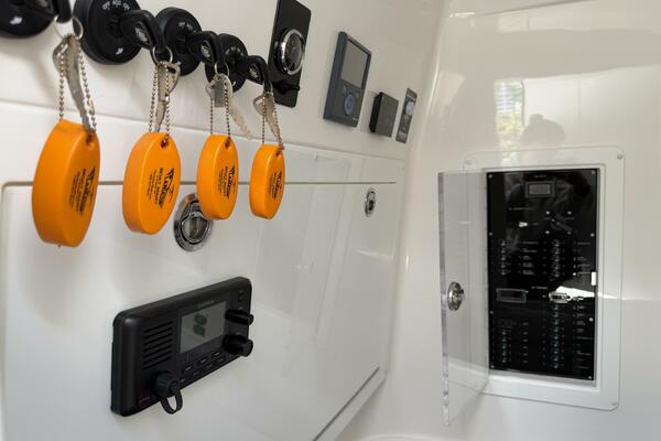 39ft Deep Impact Yacht For Sale