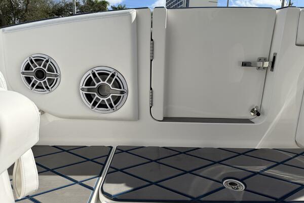 39ft Deep Impact Yacht For Sale