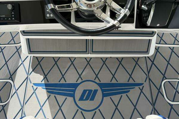 Deep Impact 399 Sport Yacht For Sale