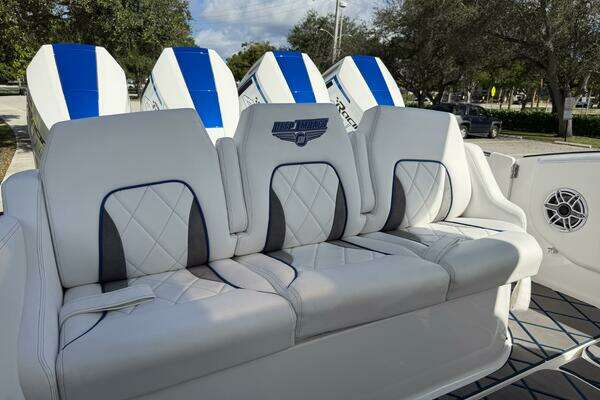 Deep Impact 399 Sport Yacht For Sale