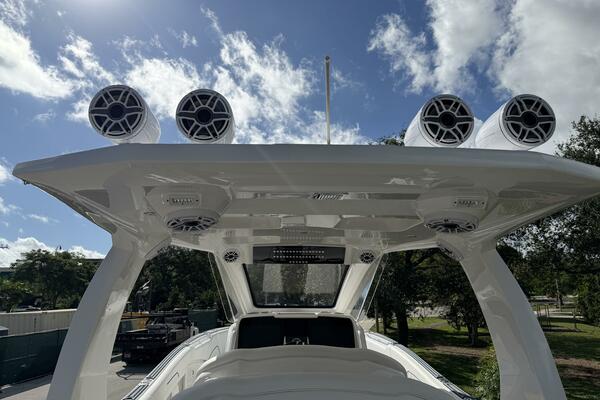 39ft Deep Impact Yacht For Sale