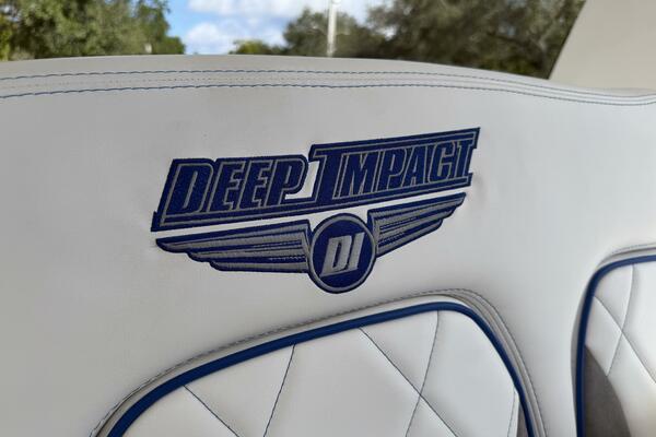 39ft Deep Impact Yacht For Sale