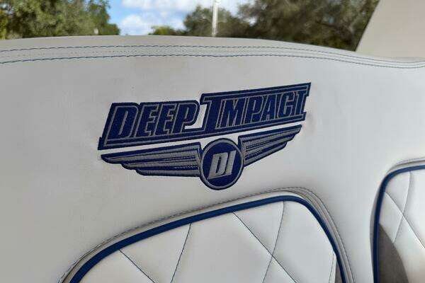 Deep Impact 399 Sport Yacht For Sale