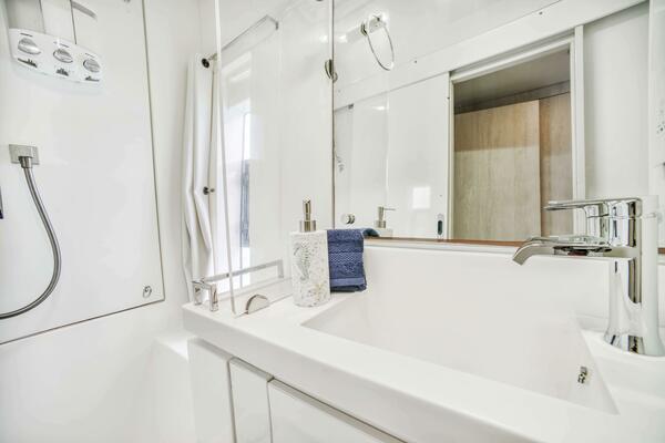 DEEP BLUE 58ft Leopard Yacht For Sale