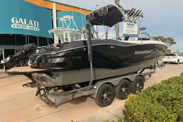 2021 Mastercraft 24