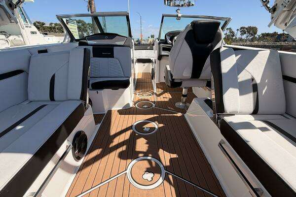 Photo of the 2021 Mastercraft X24