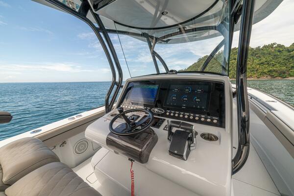 33ft Valhalla Boatworks Yacht For Sale