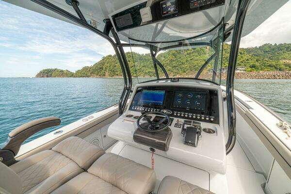 Valhalla Boatworks V-33 Yacht For Sale