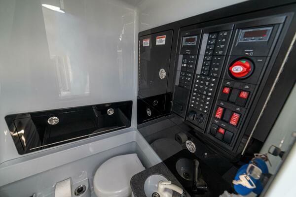 33ft Valhalla Boatworks Yacht For Sale