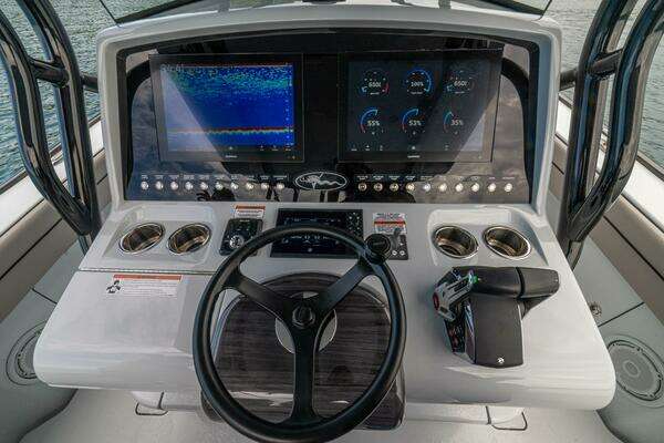 Valhalla Boatworks V-33 Yacht For Sale