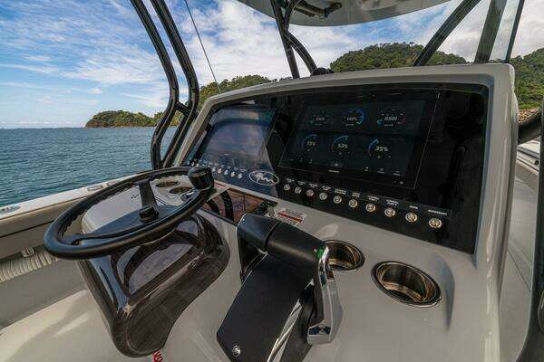 Valhalla Boatworks V-33 Yacht For Sale