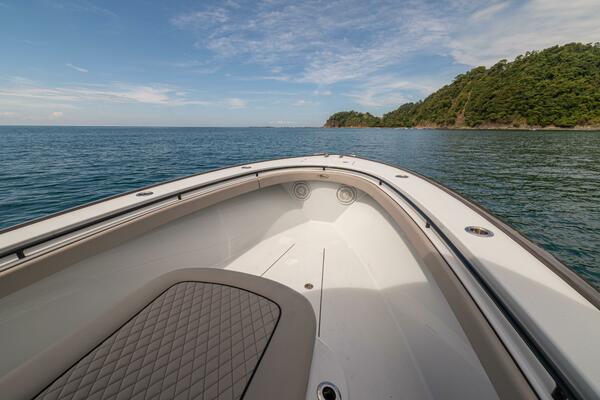 33ft Valhalla Boatworks Yacht For Sale