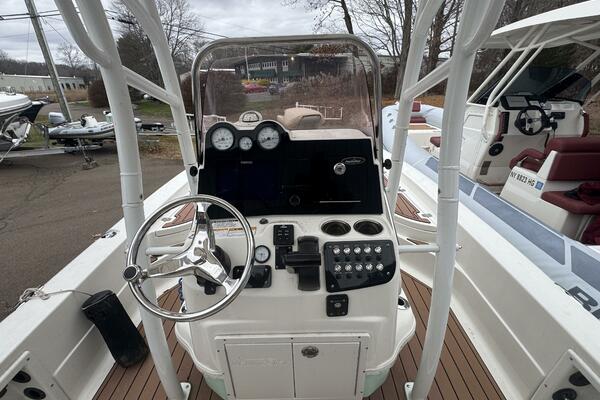 23ft NauticStar Yacht For Sale