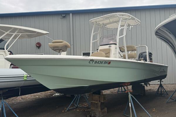 23ft NauticStar Yacht For Sale