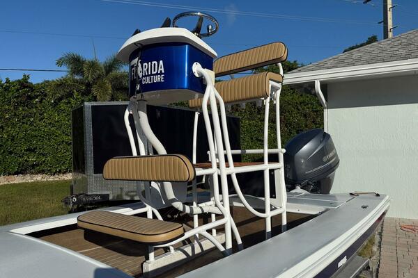18ft Dolphin Yacht For Sale
